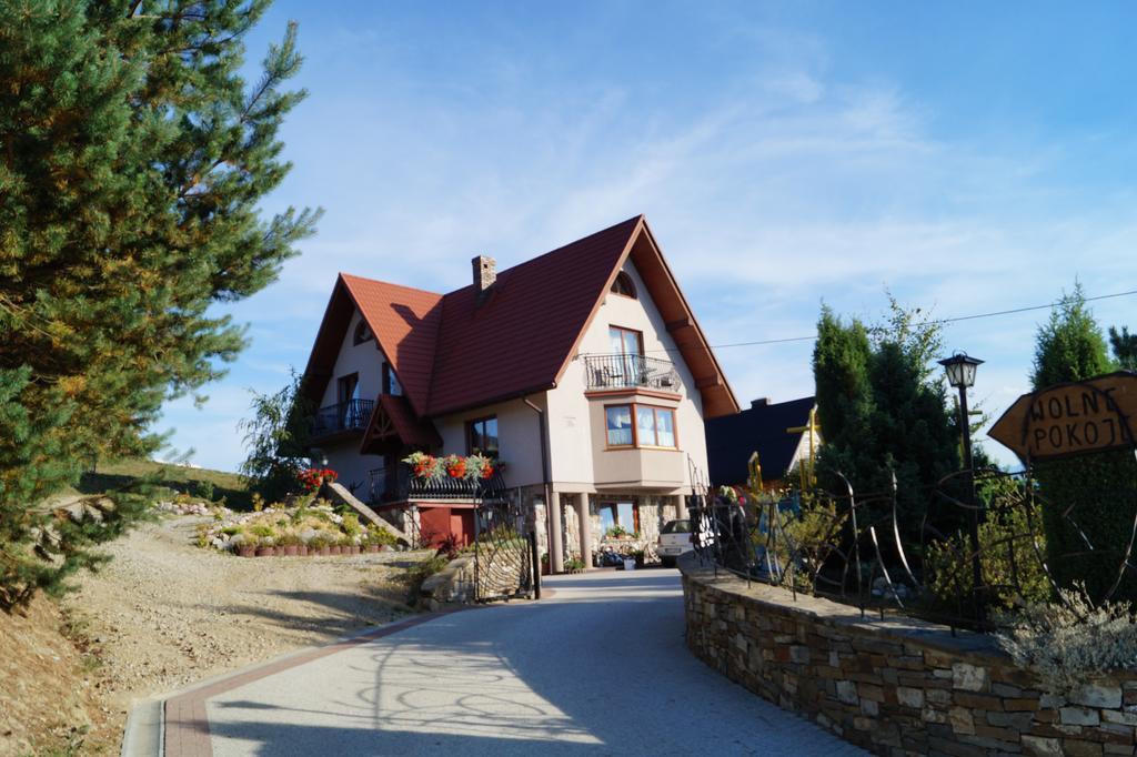 Apartamenty I Pokoje Rodzinne Чарна-Гура Экстерьер фото