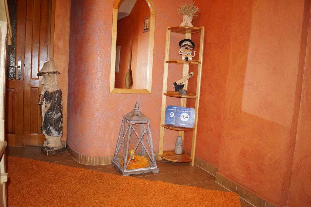 Apartamenty I Pokoje Rodzinne Чарна-Гура Экстерьер фото
