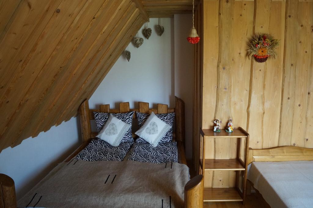 Apartamenty I Pokoje Rodzinne Чарна-Гура Экстерьер фото
