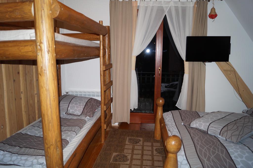 Apartamenty I Pokoje Rodzinne Чарна-Гура Экстерьер фото