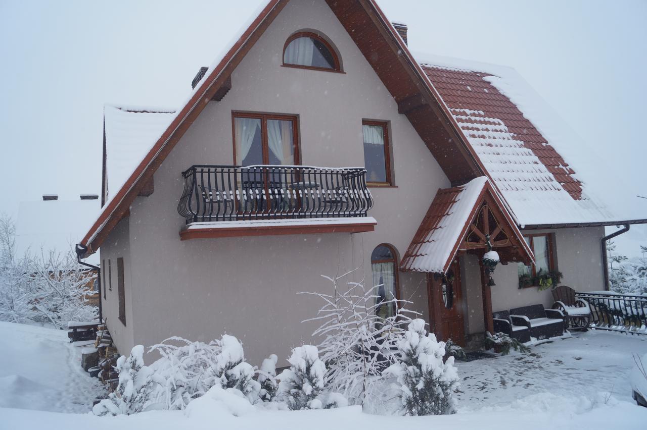 Apartamenty I Pokoje Rodzinne Чарна-Гура Экстерьер фото