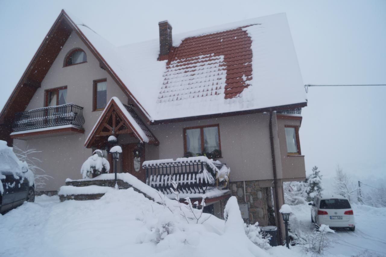 Apartamenty I Pokoje Rodzinne Чарна-Гура Экстерьер фото