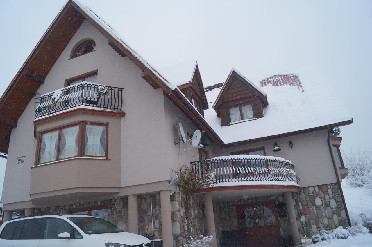Apartamenty I Pokoje Rodzinne Чарна-Гура Экстерьер фото