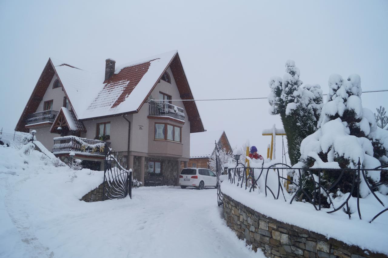 Apartamenty I Pokoje Rodzinne Чарна-Гура Экстерьер фото